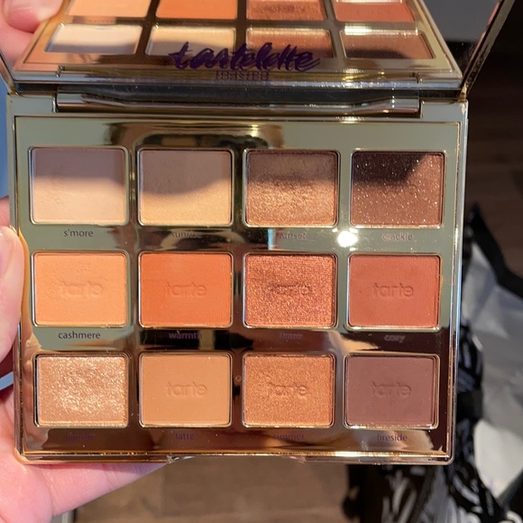 Tarte “Tartelette toasted” eyeshadow palette - Picture 2 of 2